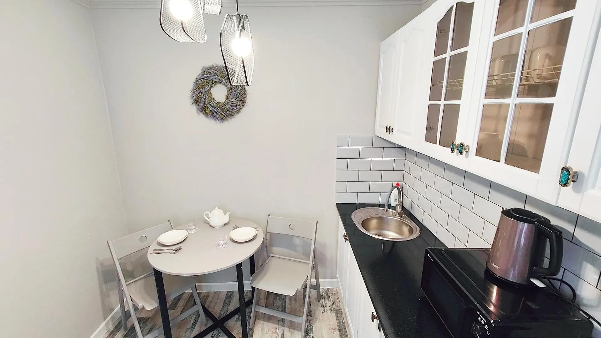 Апартаменты Moon Apartments -Арбат 25 Центр Almaty 0*,