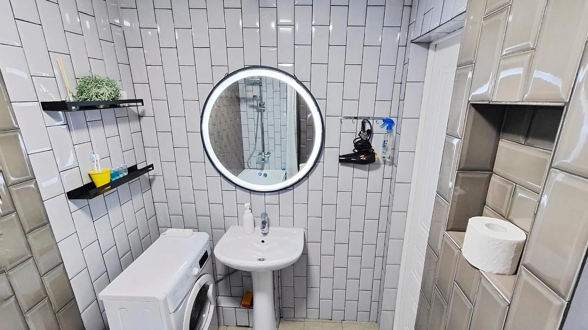 Апартаменты Moon Apartments -Арбат 25 Центр Almaty