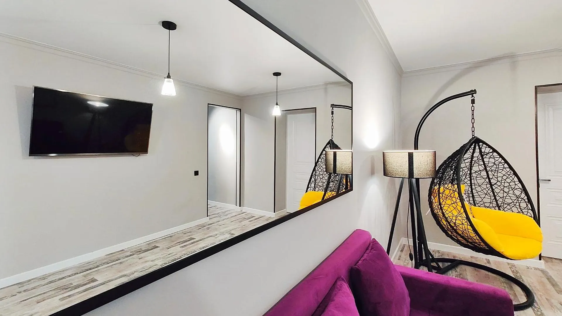 Апартаменты Moon Apartments -Арбат 25 Центр Almaty Kazakhstan
