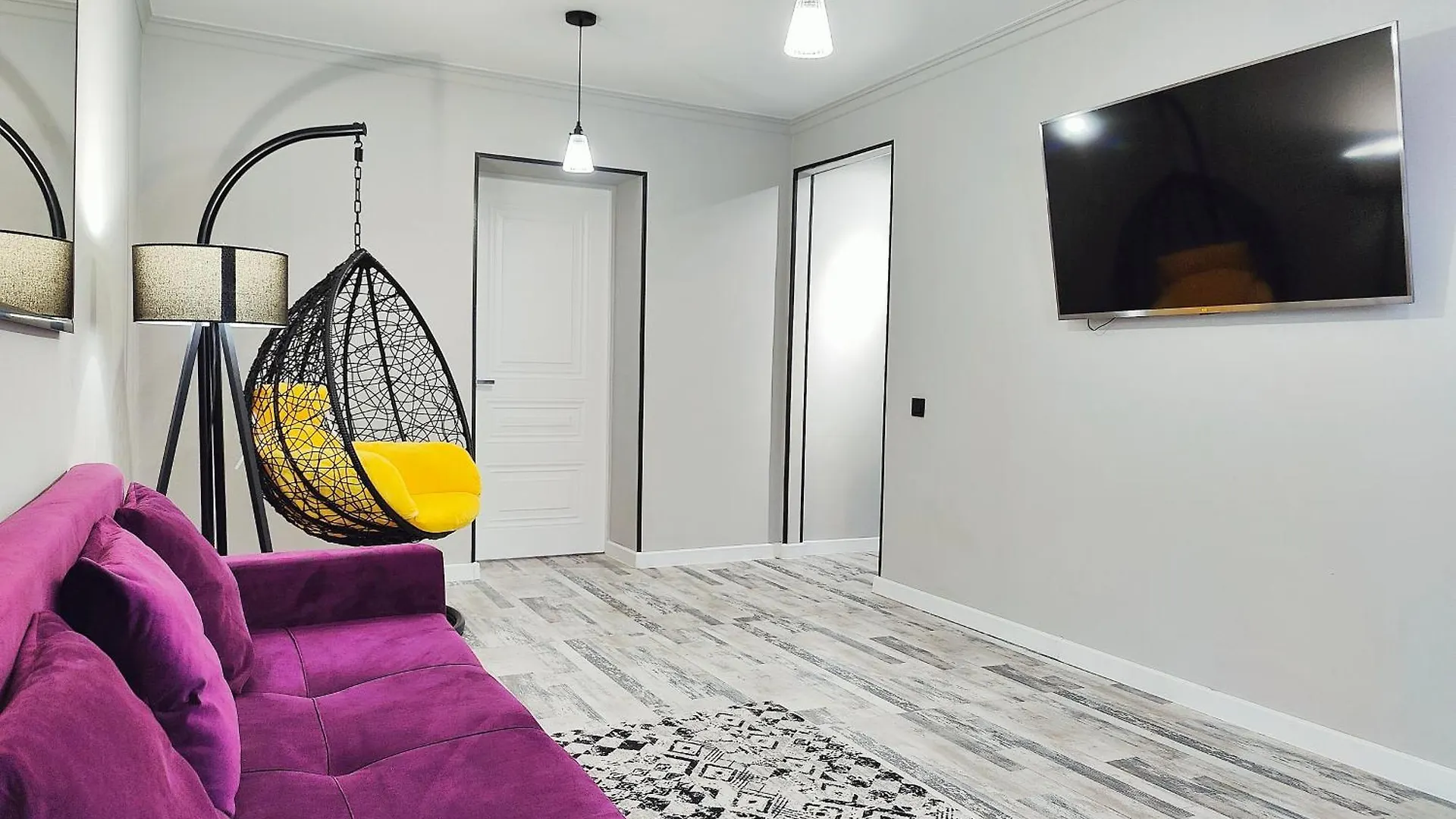 Апартаменты Moon Apartments -Арбат 25 Центр Almaty Kazakhstan
